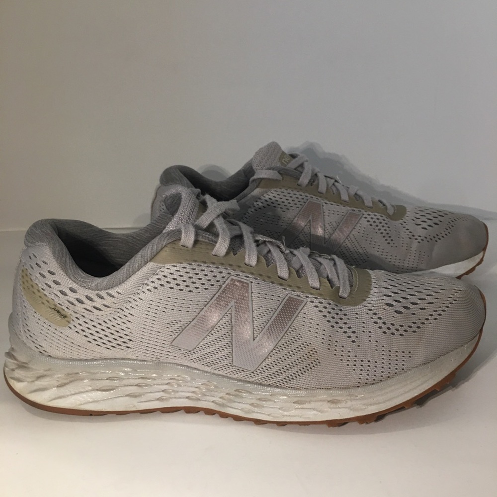 New Balance‎ Arishi Running Shoe Womans 9.5 -mens 8